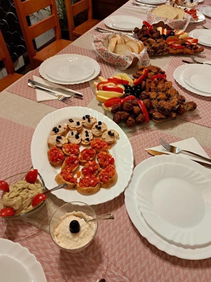 Hanul Doftana Trăisteni Eksteriør billede